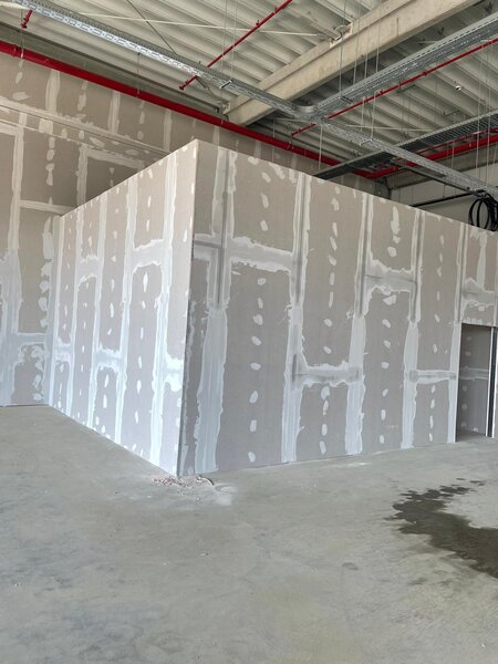 Amenajari interioare si exterioare.