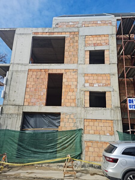 Amenajari interioare si exterioare.