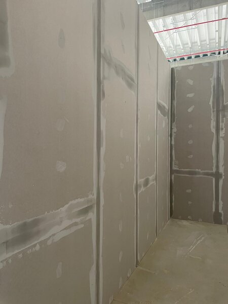 Amenajari interioare si exterioare.