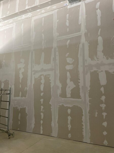 Amenajari interioare si exterioare.